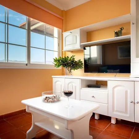 Ines Apartment, Montana La Data דירה San Bartolomé